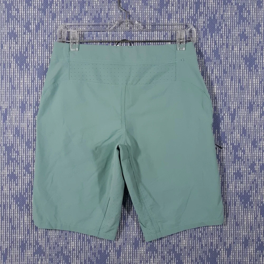 Dakine Mountain Biking Shorts Size Small Adjustable Waist Turquoise